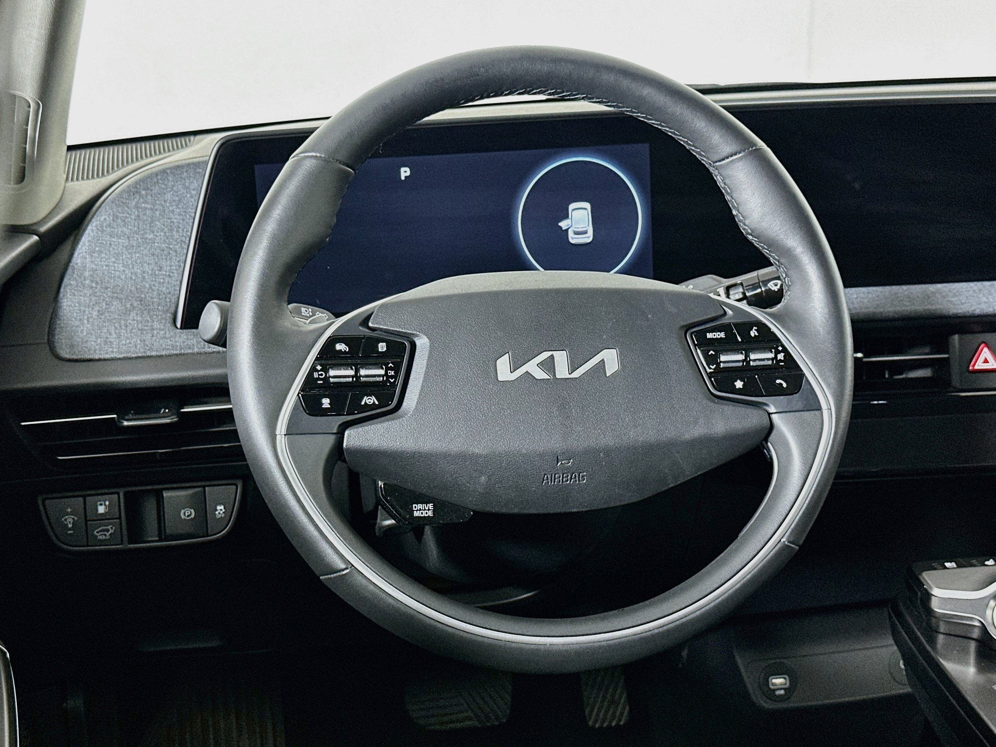Used 2024 Kia EV6 Wind w/ Wind Technology Package AWD/4WD image 18