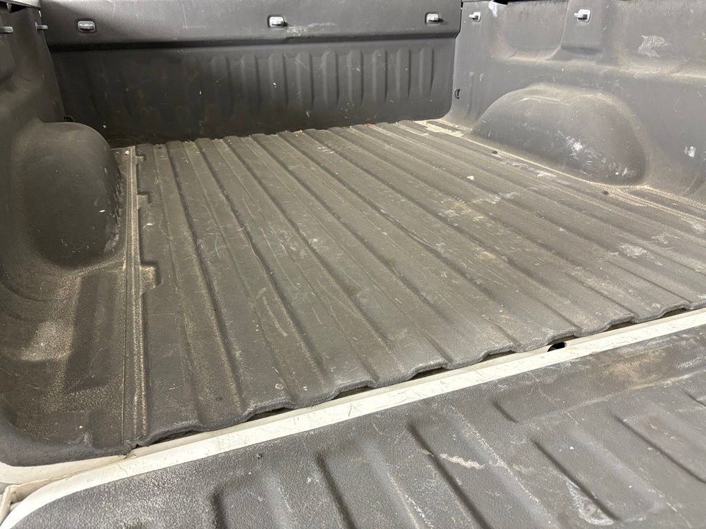 Used 2018 Chevrolet Silverado 1500 LT w/ All Star Edition RWD image 34