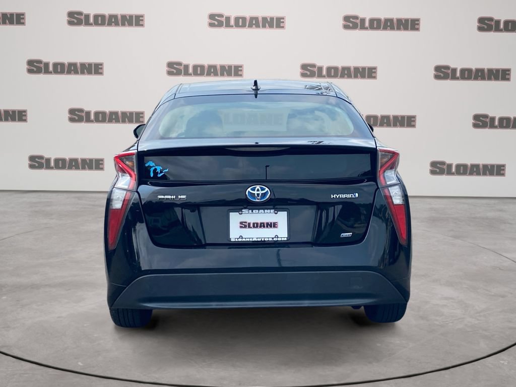 Used 2016 Toyota Prius Two FWD image 4