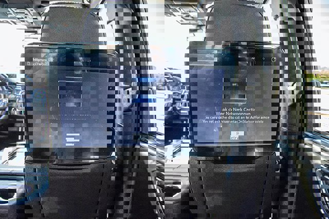 Used 2023 Chevrolet Suburban Z71 w/ Z71 Off-Road Package image 24