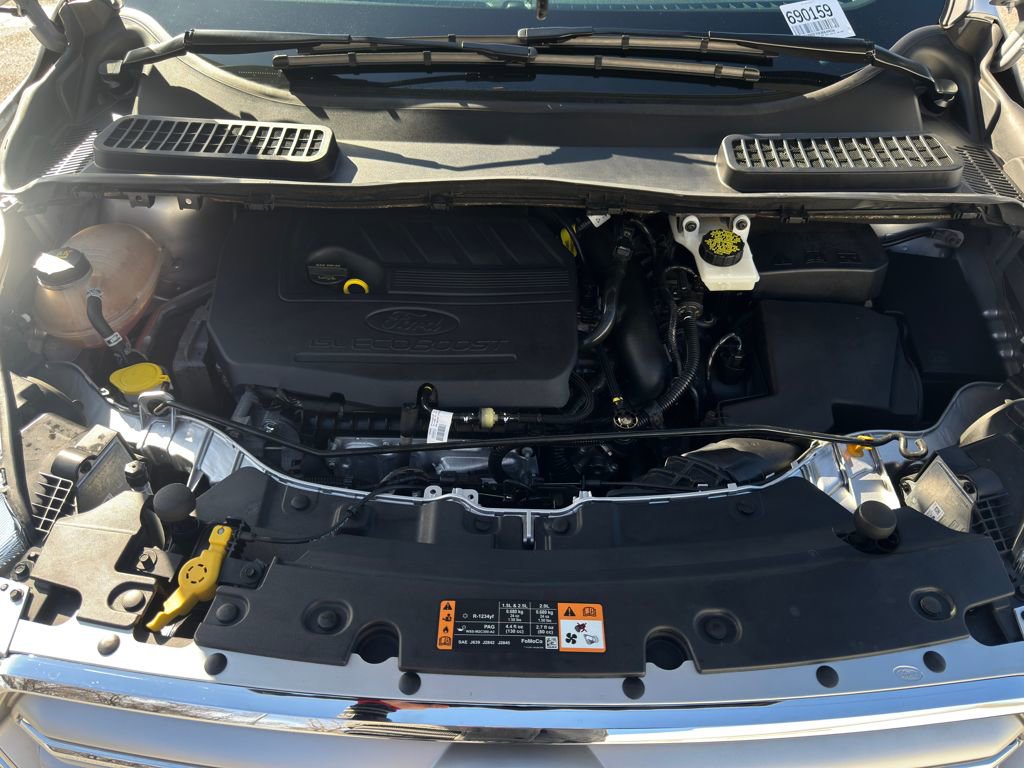 Used 2017 Ford Escape SE w/ Equipment Group 201A image 17