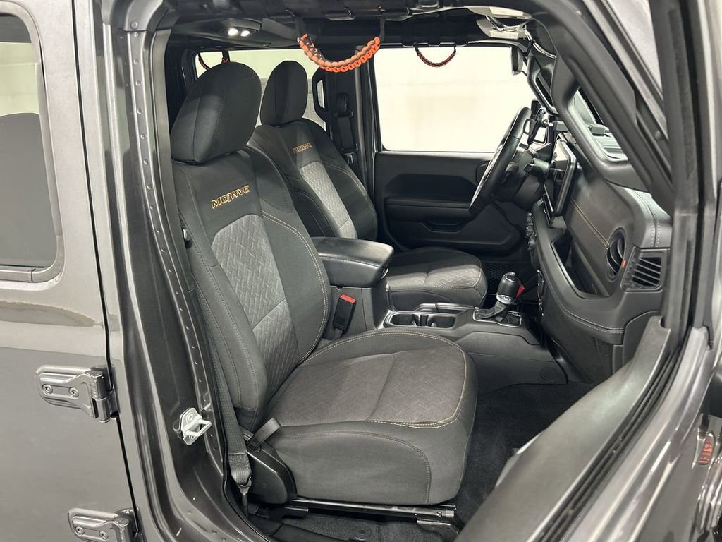 Certified 2024 Jeep Gladiator Mojave w/ Convenience Group image 19