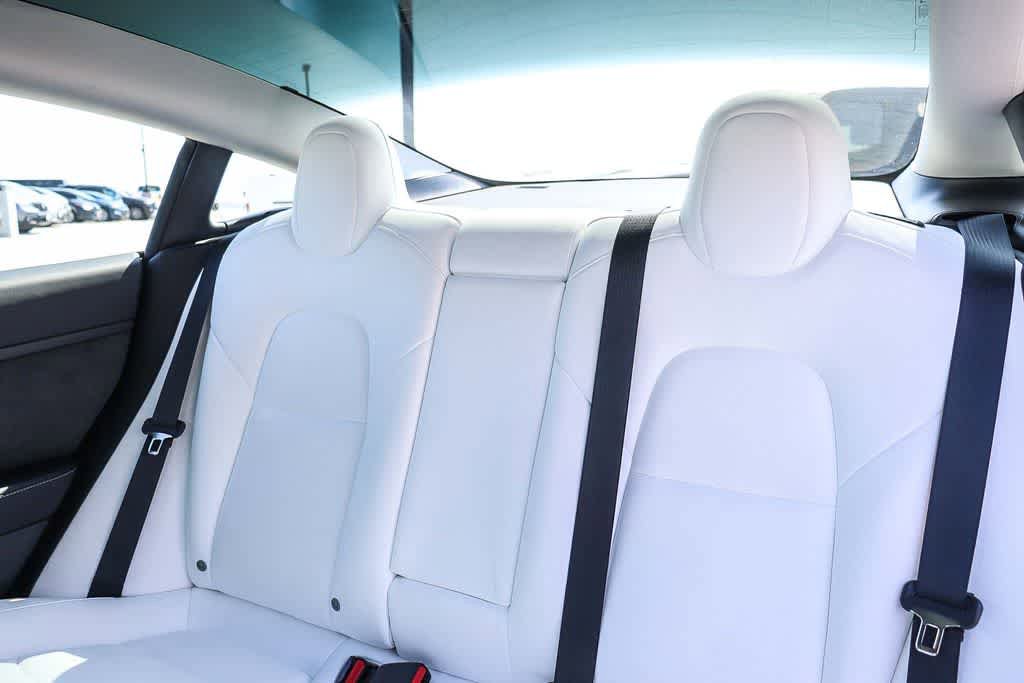 Used 2023 Tesla Model 3 Standard Range RWD image 17