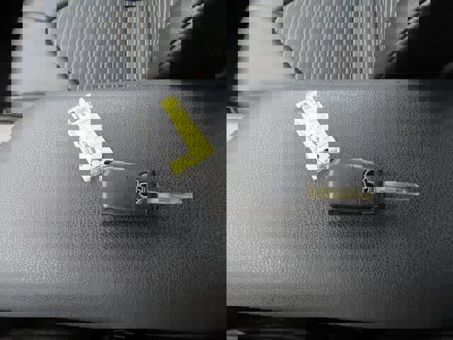 Used 2023 Toyota Camry SE image 23