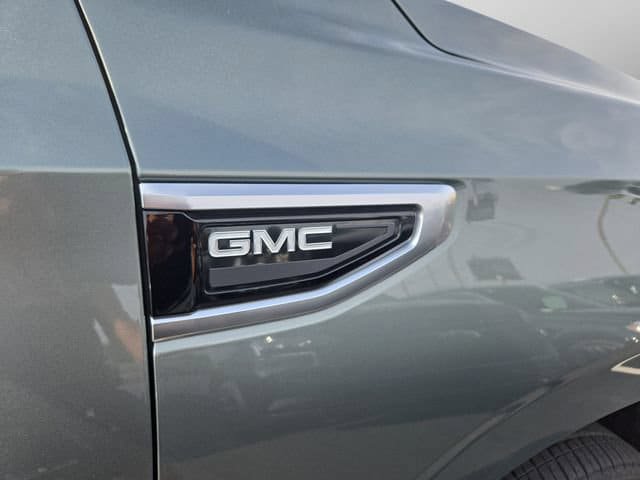 Used 2024 GMC Yukon XL Denali AWD/4WD image 42