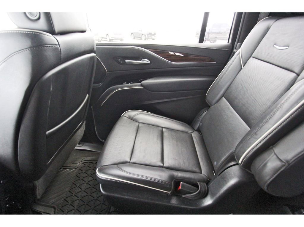 Used 2023 Cadillac Escalade ESV Premium Luxury RWD image 12