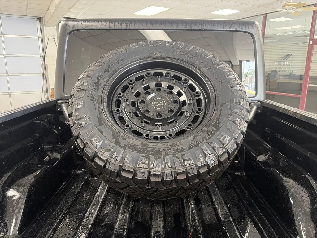 Certified 2023 Jeep Gladiator Mojave AWD/4WD image 11