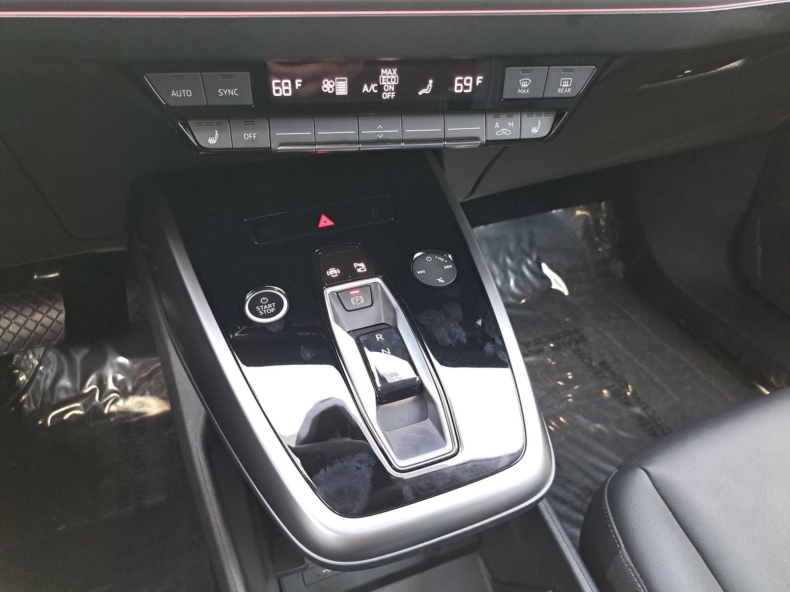 Certified 2025 Audi Q4 e-tron Premium Plus w/ Premium Plus AWD/4WD image 25