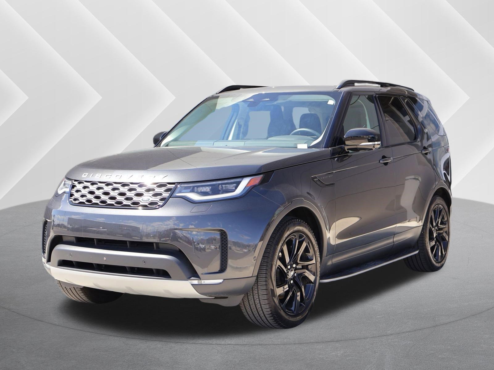 Certified 2025 Land Rover Discovery S