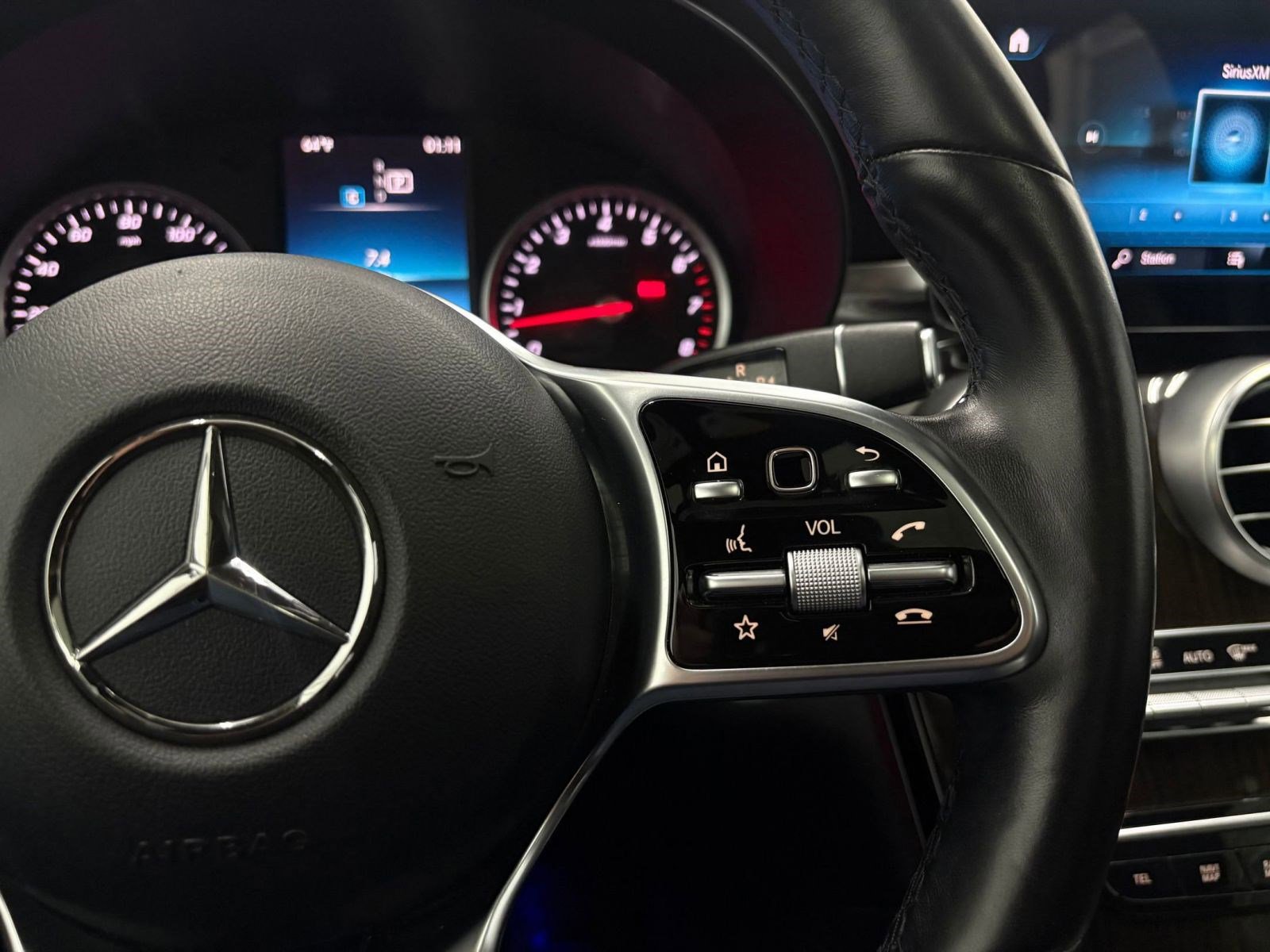 Used 2021 Mercedes-Benz GLC 300 4MATIC Coupe image 27