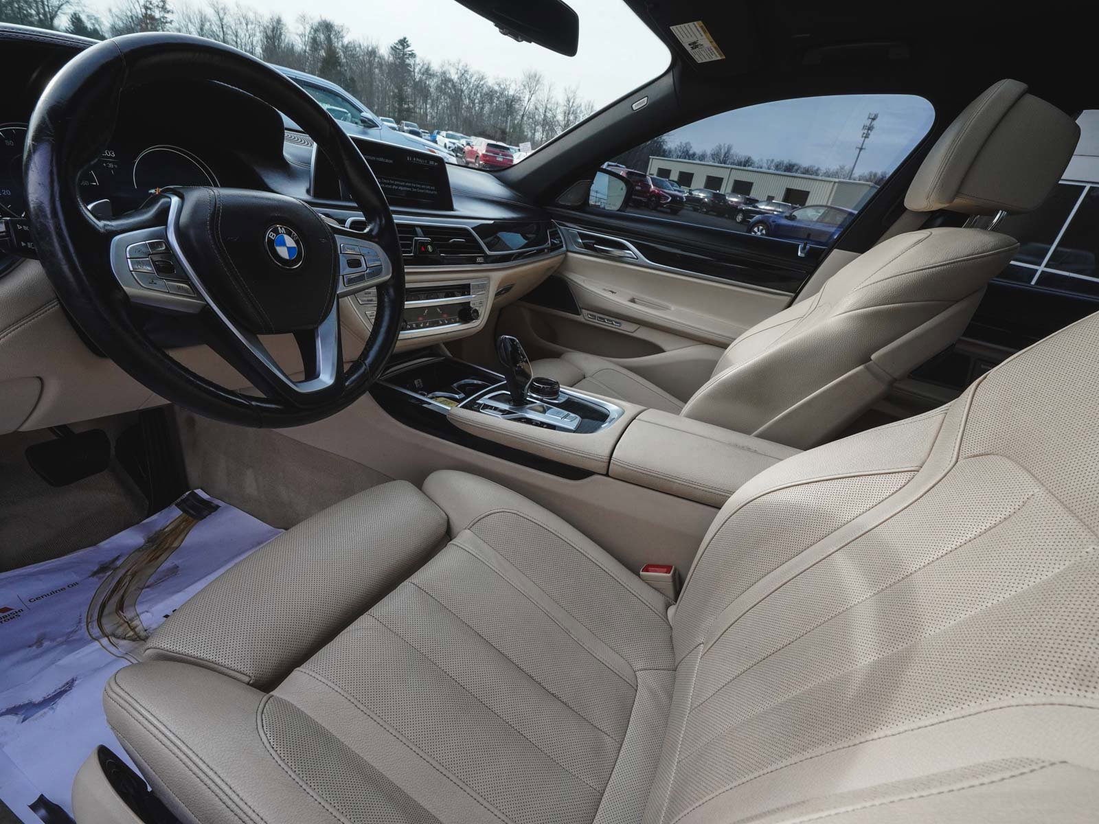 Used 2017 BMW 740i image 15