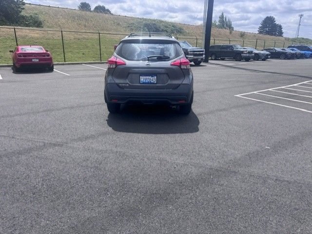 Used 2018 Nissan Kicks S w/ Exterior Package FWD image 6