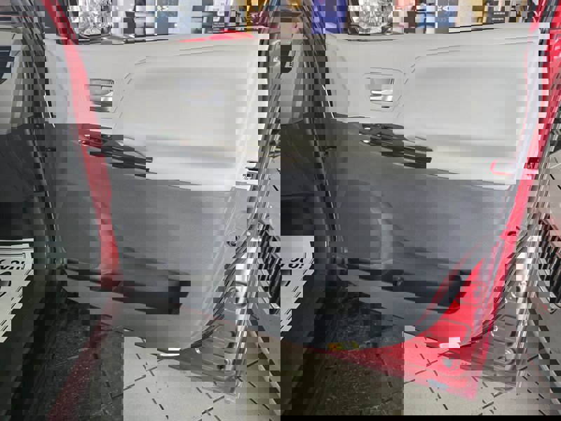 Used 2017 Toyota Sienna XLE w/ XLE Navigation Package image 12