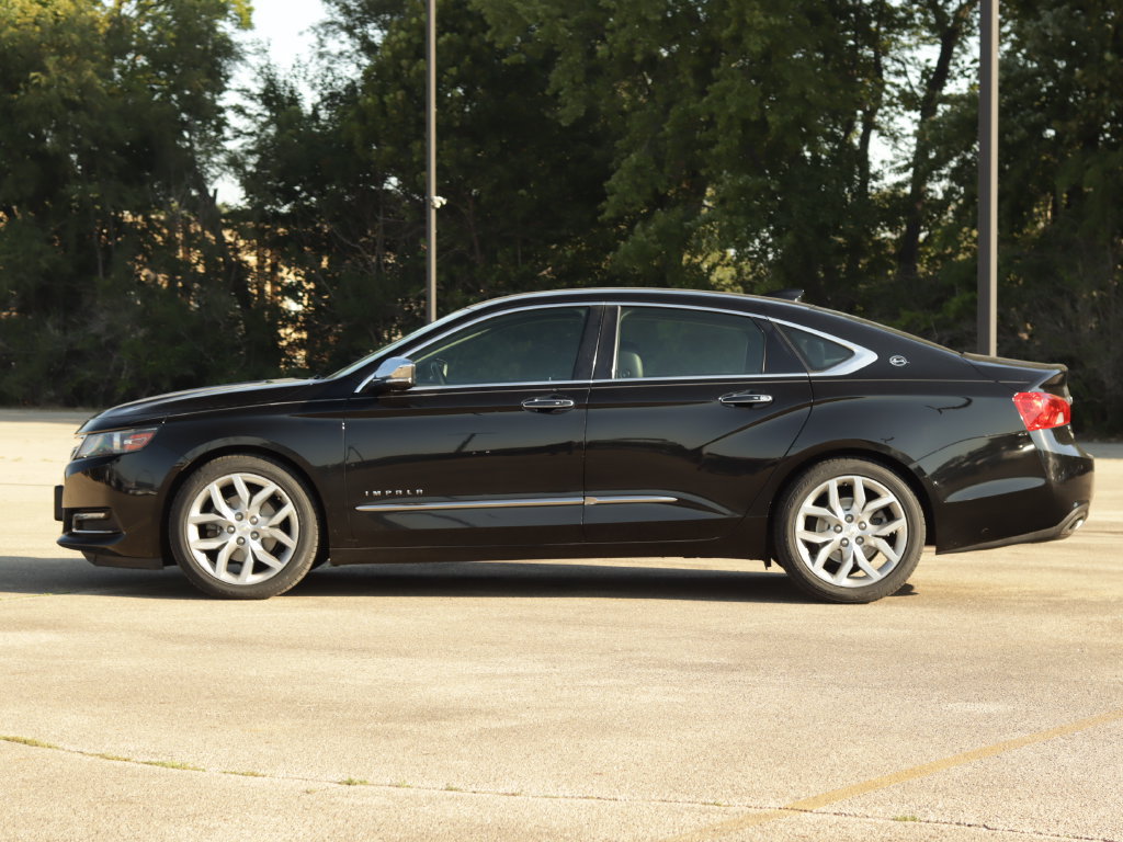 Used 2016 Chevrolet Impala LTZ FWD image 4