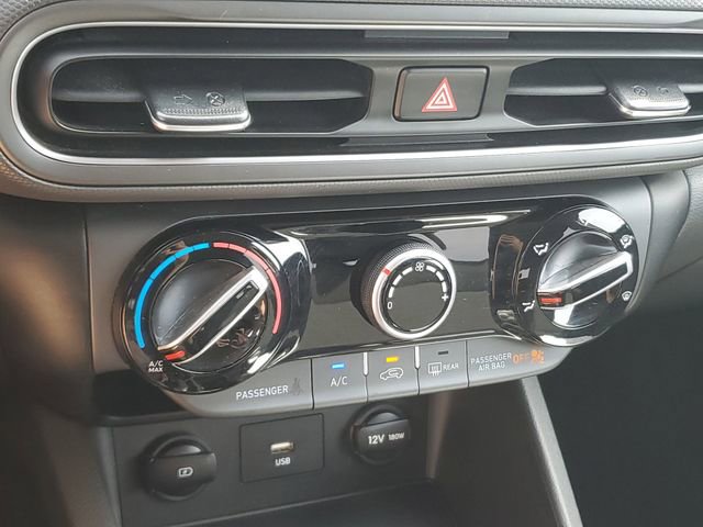 Used 2023 Hyundai Kona SEL image 27