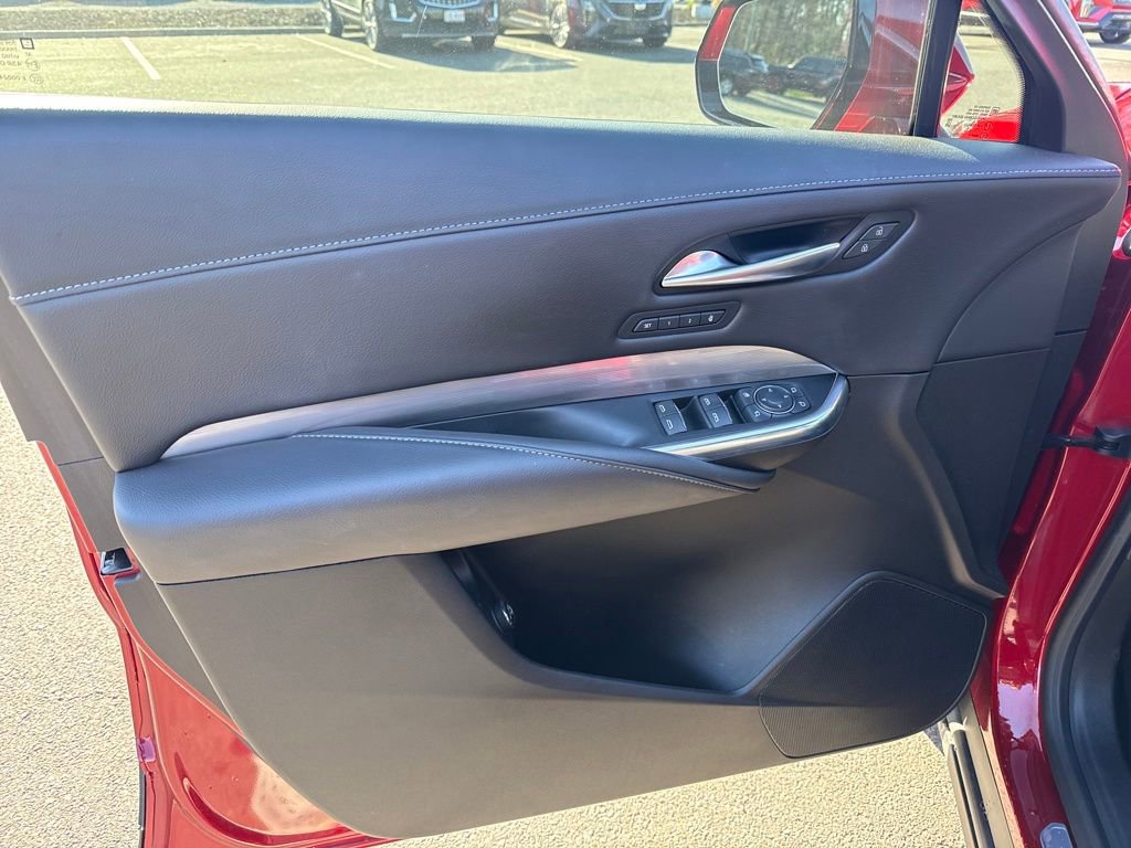 Certified 2024 Cadillac XT4 Premium Luxury w/ Cold Weather Package FWD image 5