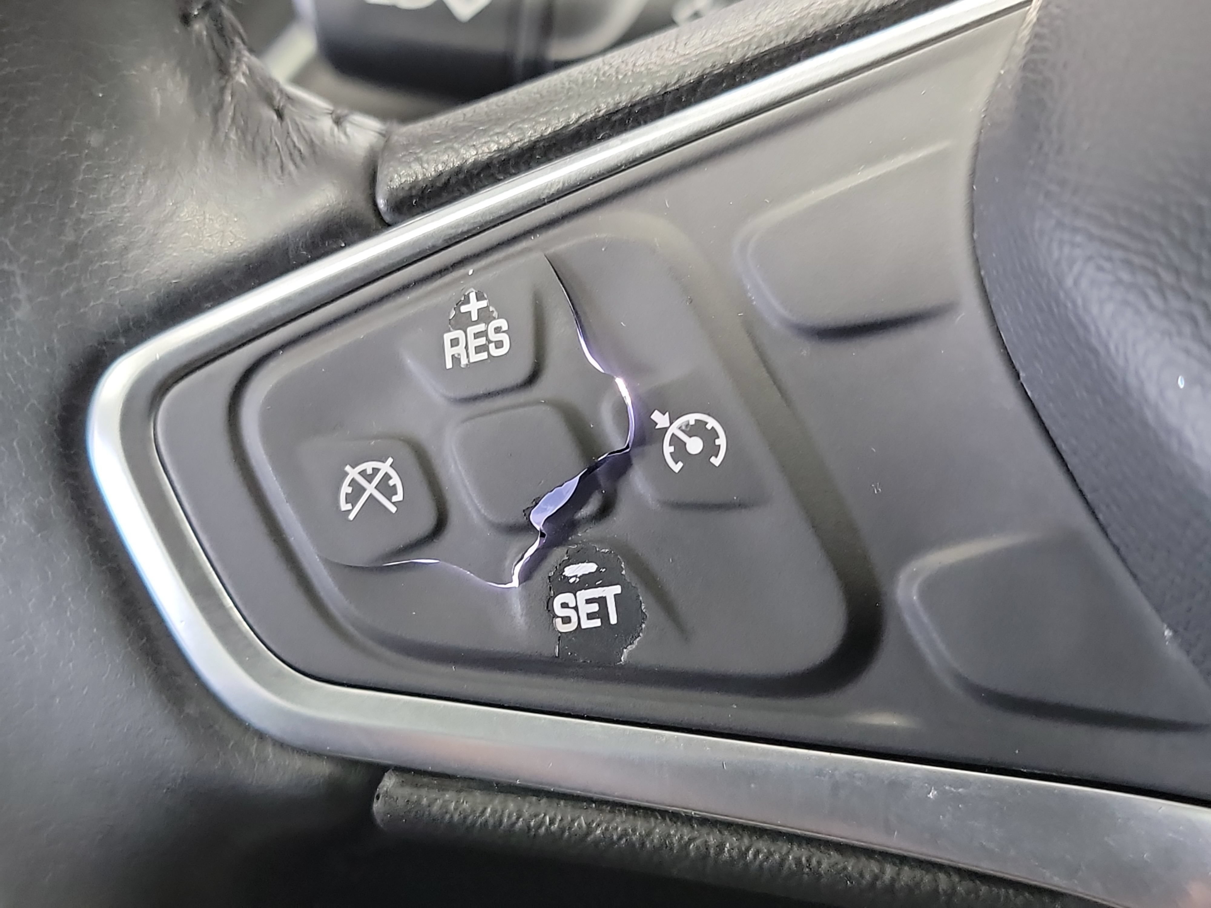 Used 2022 Chevrolet Malibu RS FWD image 33