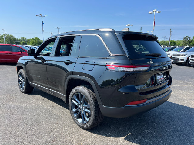 New 2026 Jeep Grand Cherokee Limited AWD/4WD image 5