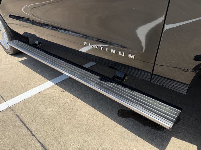 Used 2019 Ford Expedition Platinum AWD/4WD image 9