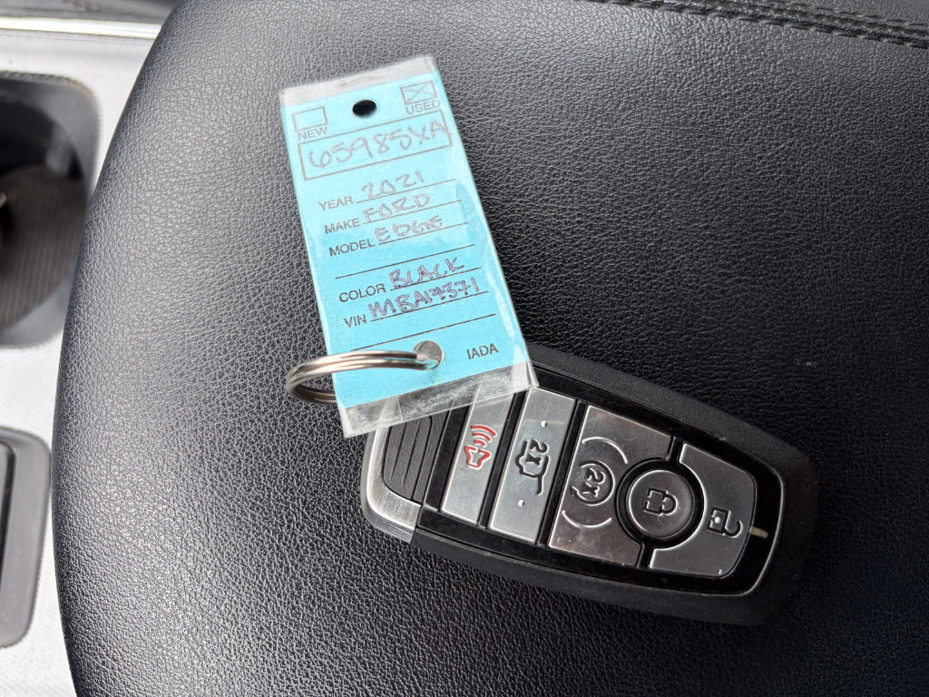 Used 2021 Ford Edge SEL w/ Convenience Package AWD/4WD image 17