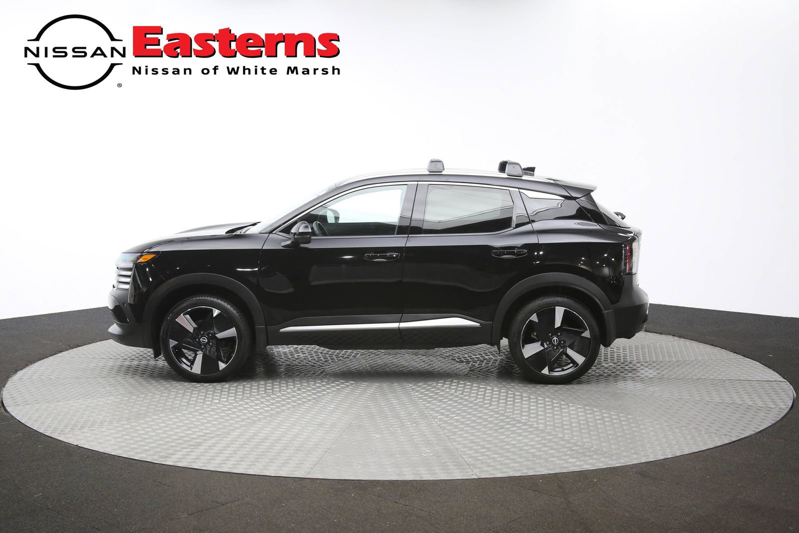 Used 2025 Nissan Kicks SR image 95