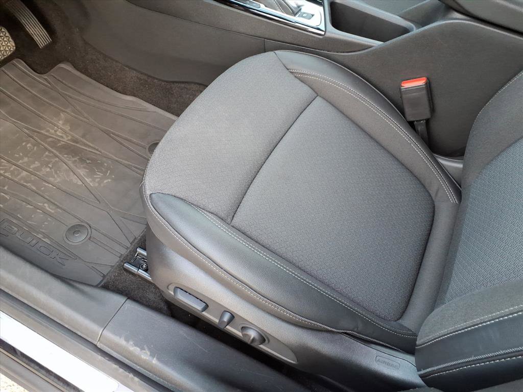 Used 2023 Buick Encore GX Preferred w/ Cold Weather Comfort Package AWD/4WD image 20