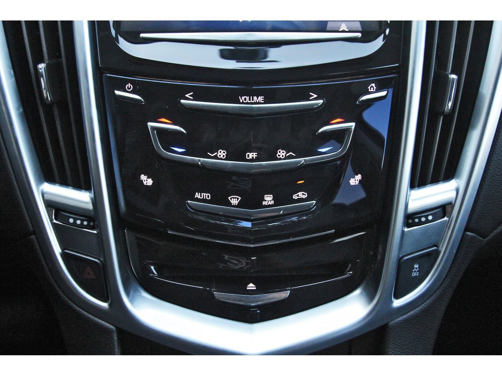 Used 2015 Cadillac SRX Luxury FWD image 26