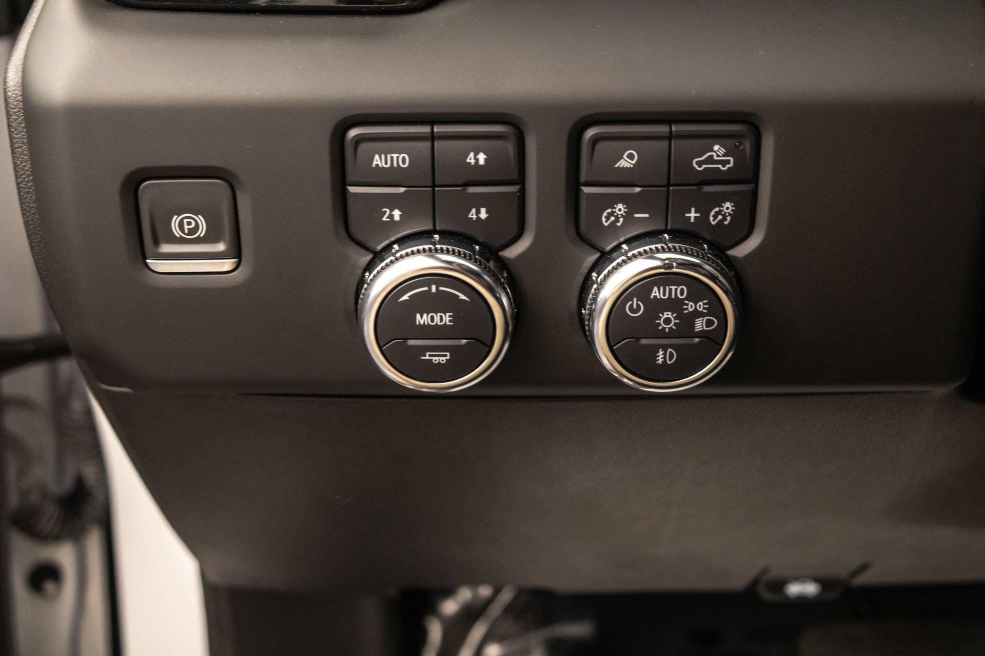 Used 2023 GMC Sierra 1500 AT4 w/ AT4 Premium Package AWD/4WD image 18
