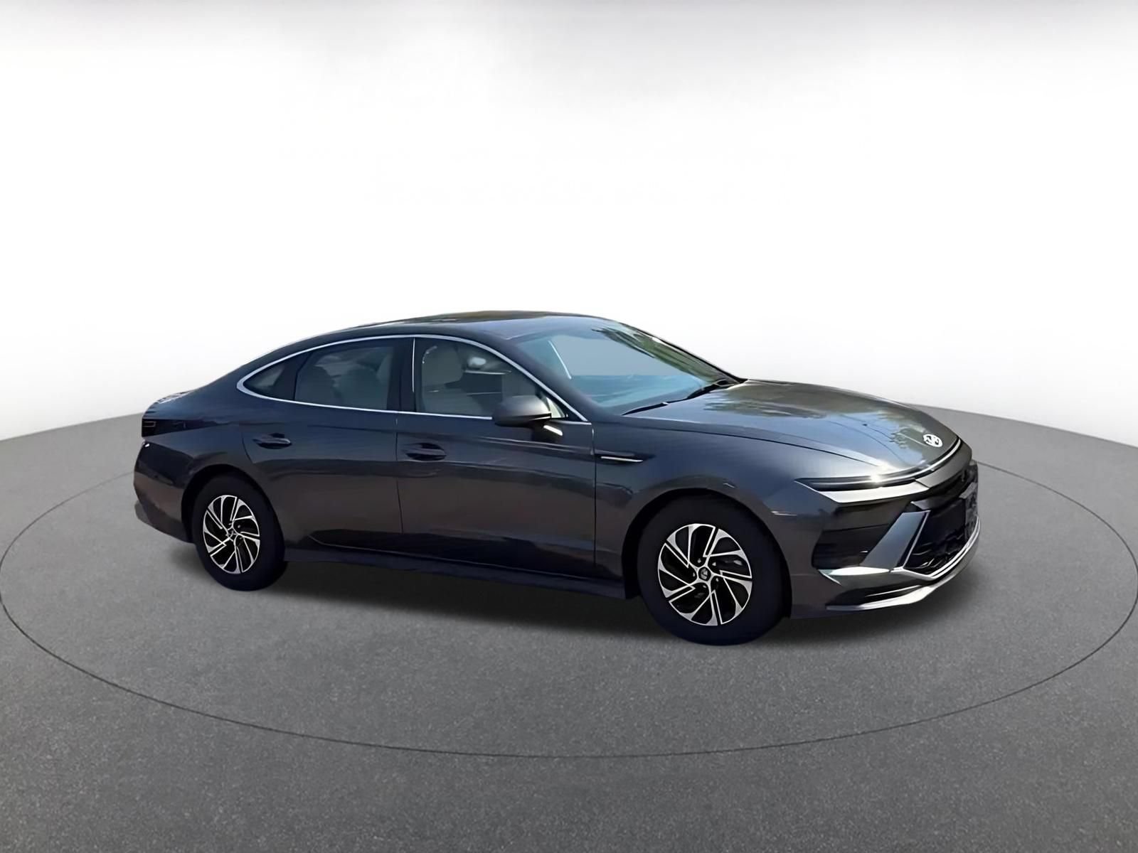 Used 2026 Hyundai Sonata Blue FWD image 2
