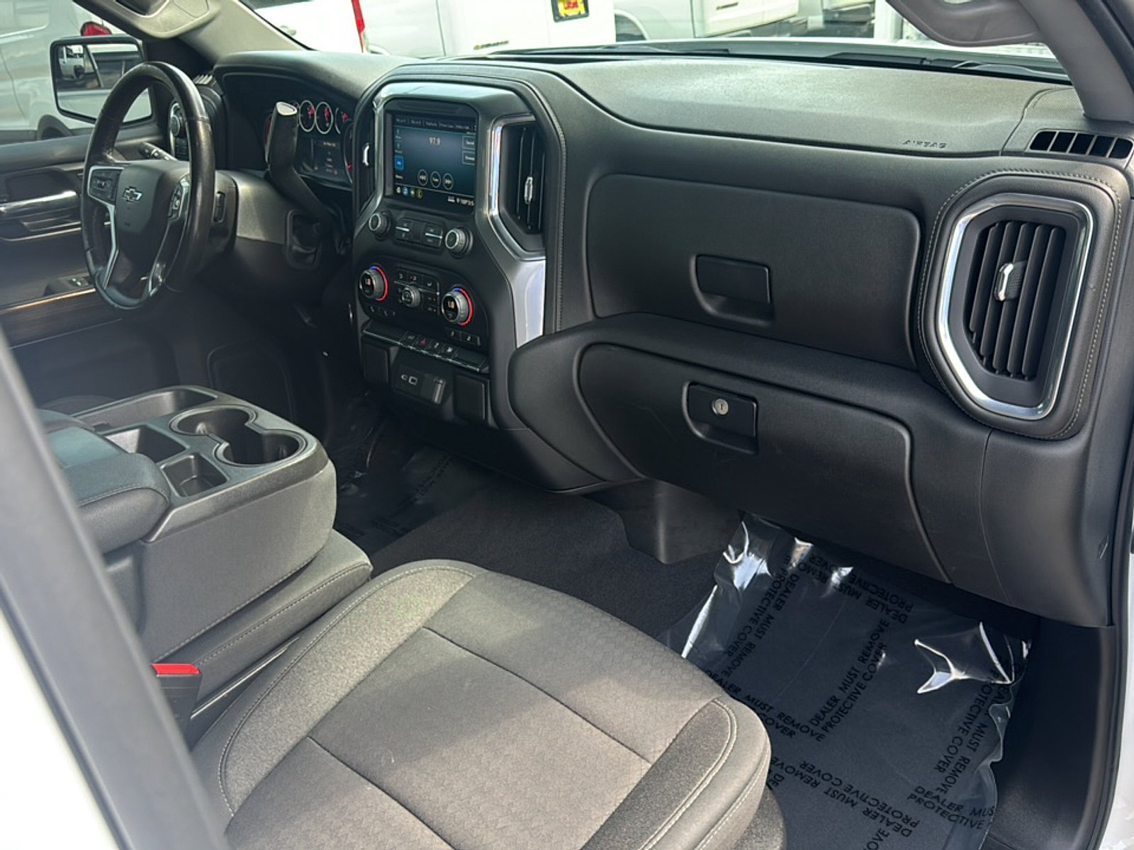 Used 2021 Chevrolet Silverado 1500 RST w/ Bed Protection Package AWD/4WD image 11