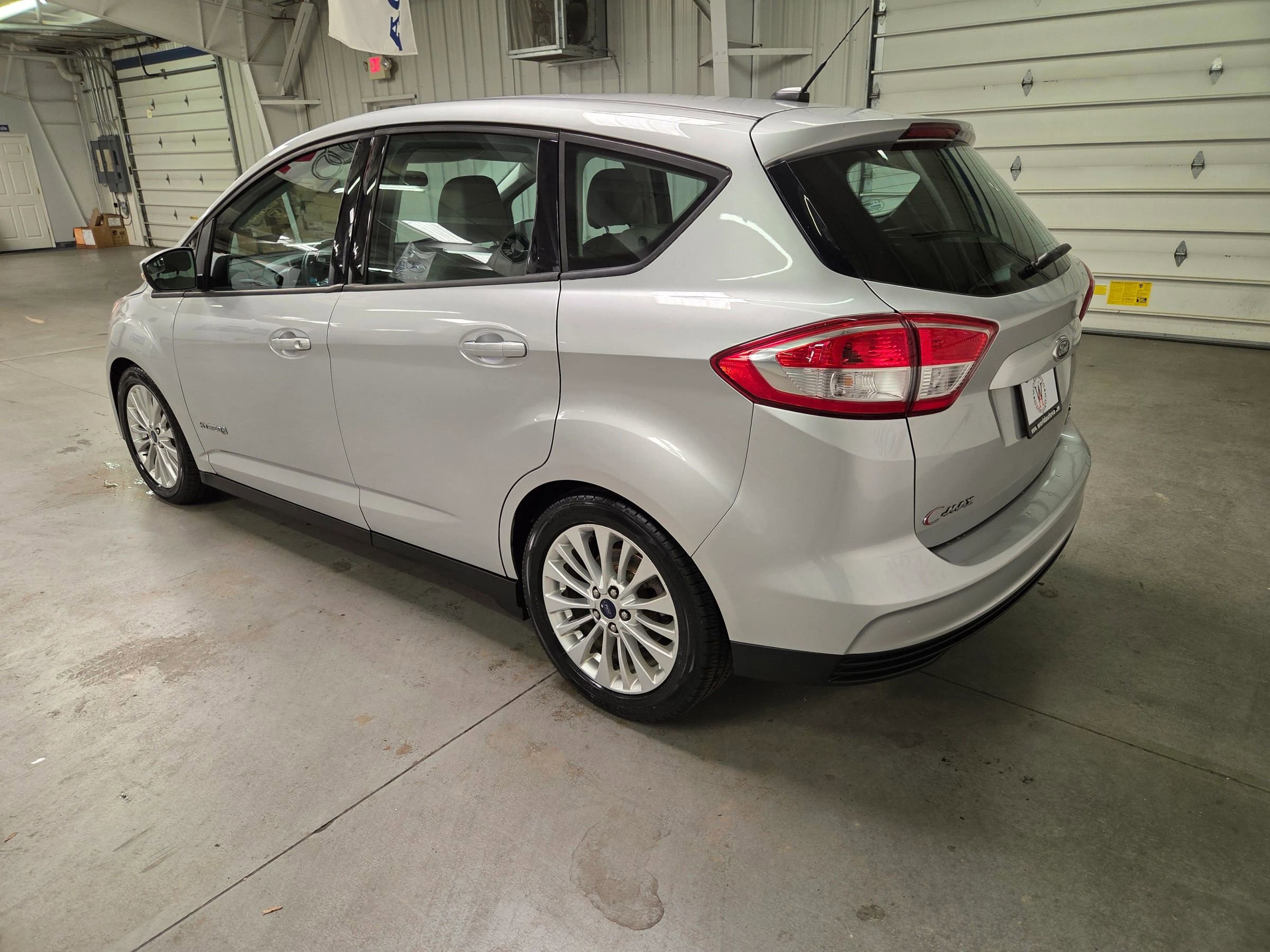 Used 2017 Ford C-MAX SE FWD image 4