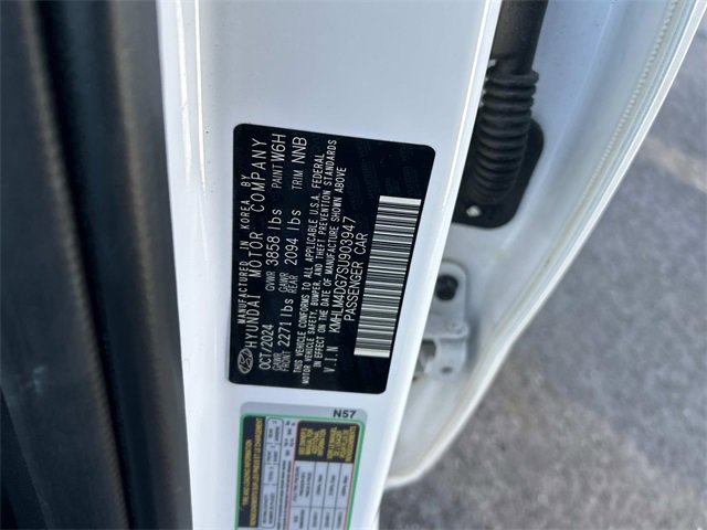 Used 2025 Hyundai Elantra Sport image 32