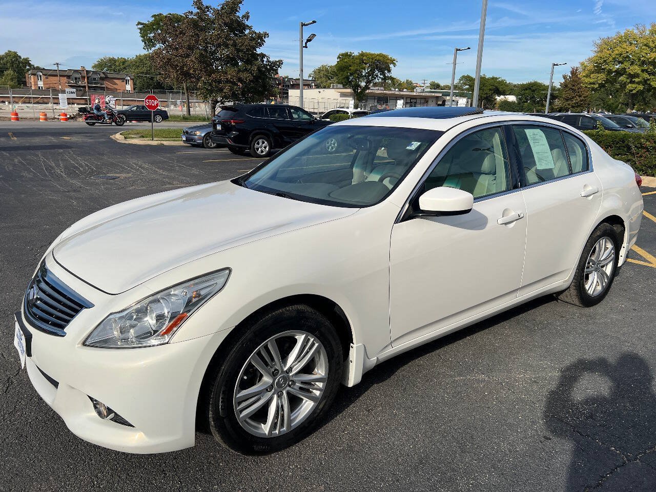 Used 2011 INFINITI G37 x Sedan w/ Premium Pkg AWD/4WD image 7