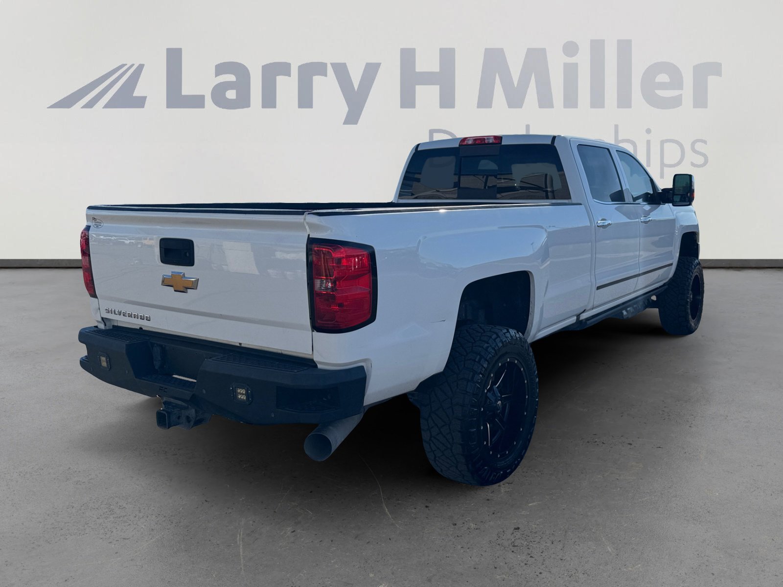 Used 2018 Chevrolet Silverado 3500 LTZ image 5