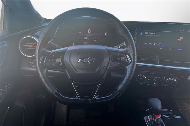 Used 2024 Chevrolet Trax RS w/ Sunroof Package image 5