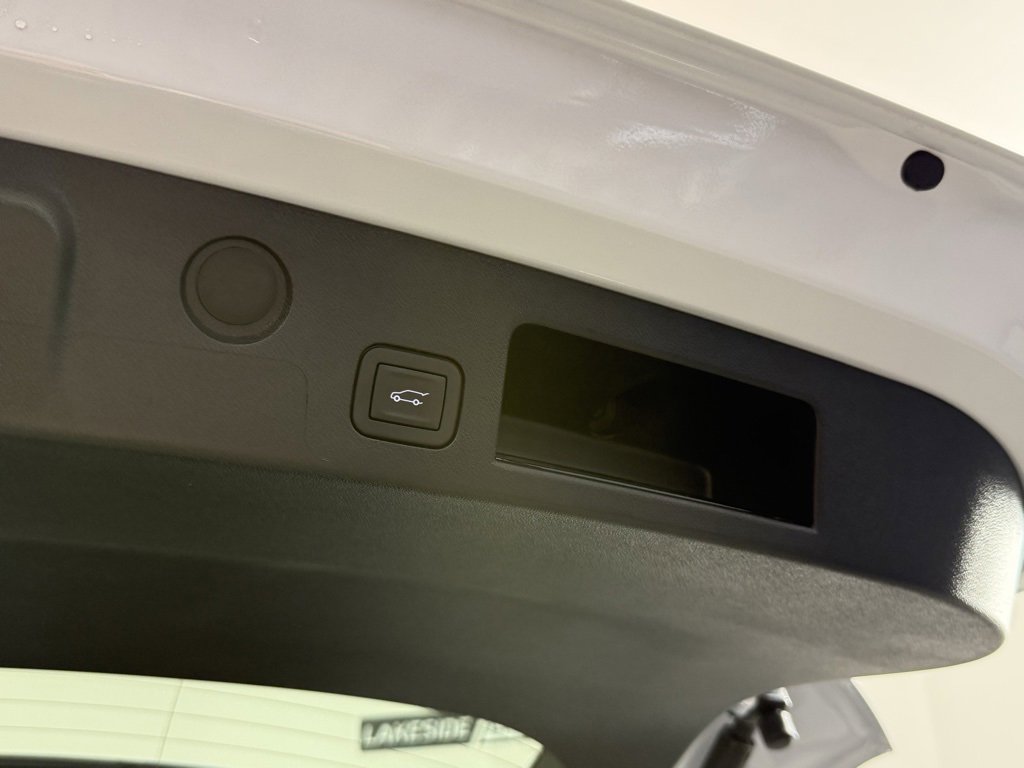 New 2026 Chevrolet Equinox RS w/ Convenience Package III image 12