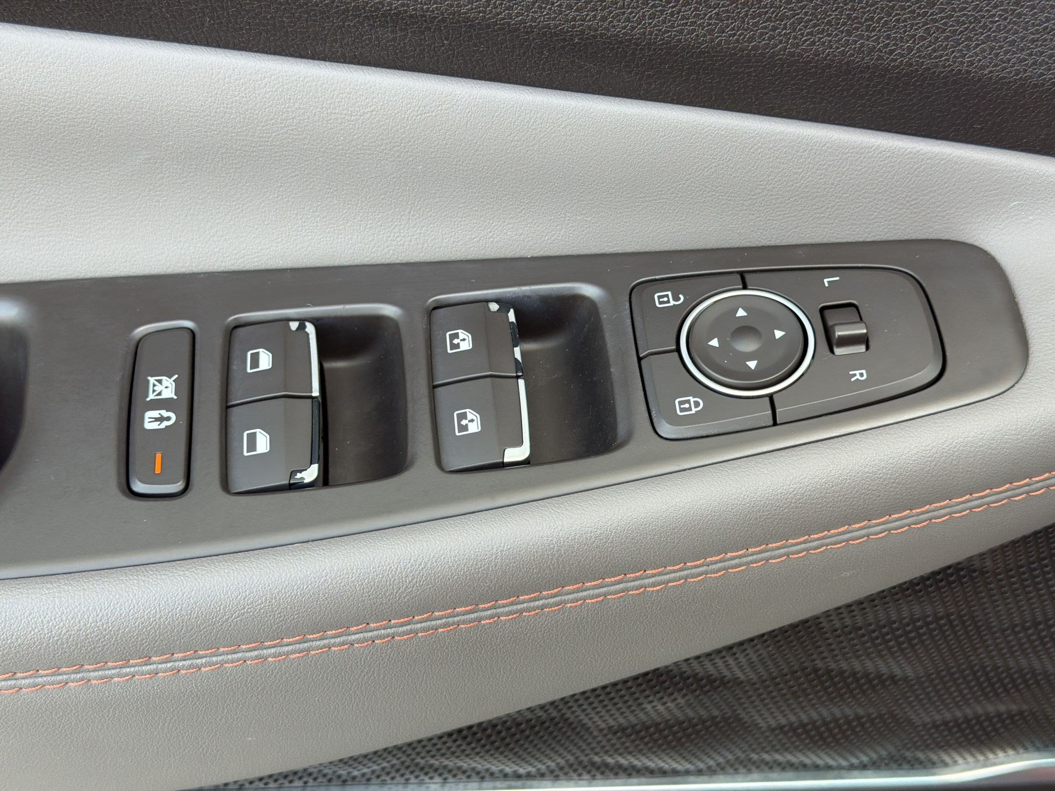 Used 2019 Hyundai Santa Fe FWD image 27