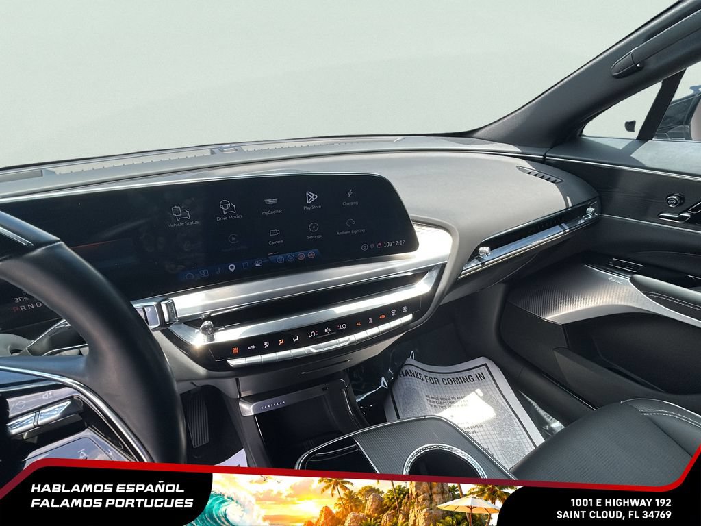 Certified 2025 Cadillac Lyriq Luxury w/ LPO, Floor Liner Package AWD/4WD image 19