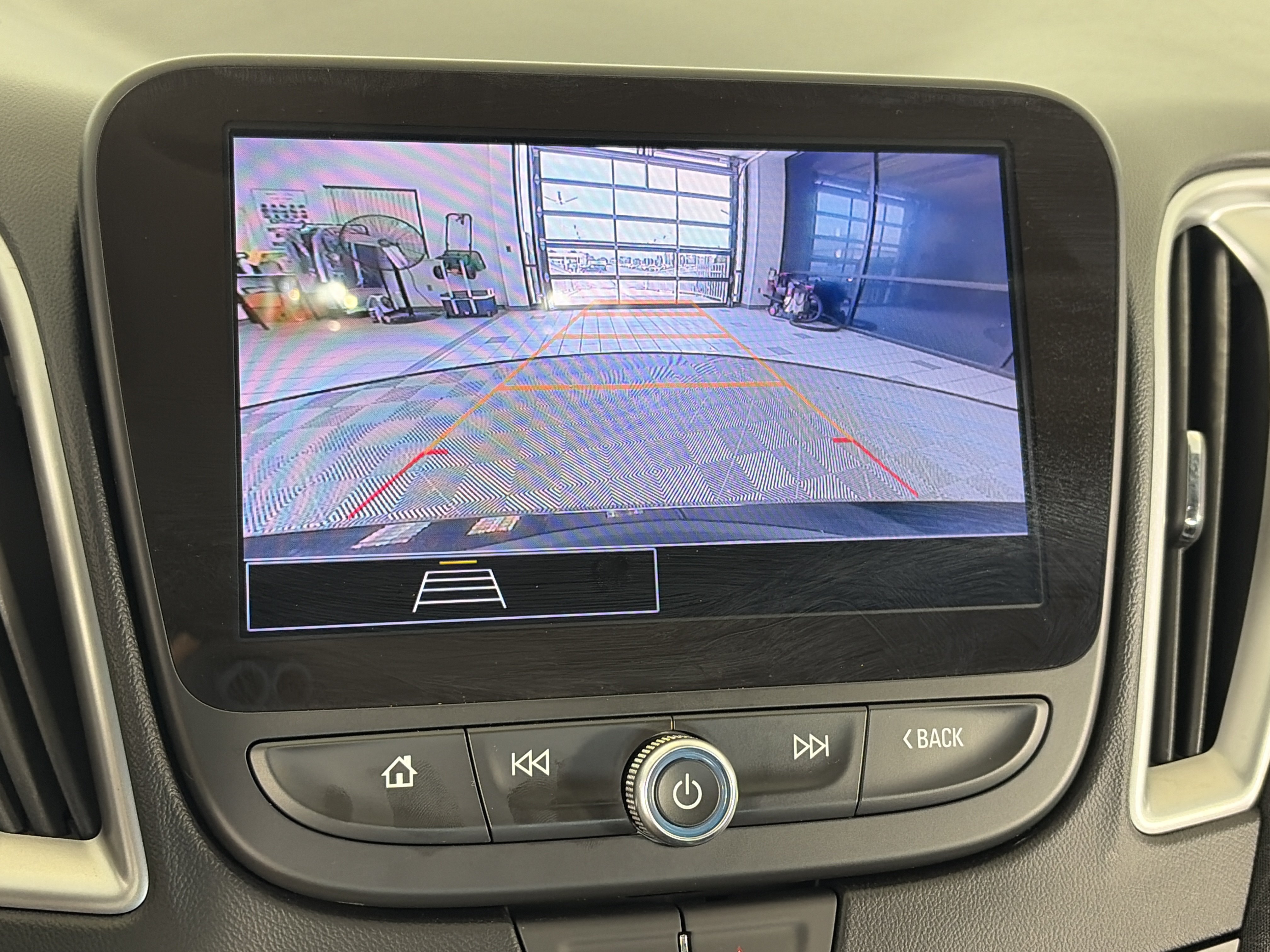 Used 2024 Chevrolet Malibu LT FWD image 22