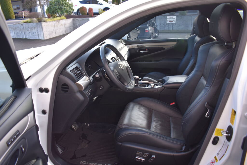Used 2014 Lexus LS 460 AWD image 19