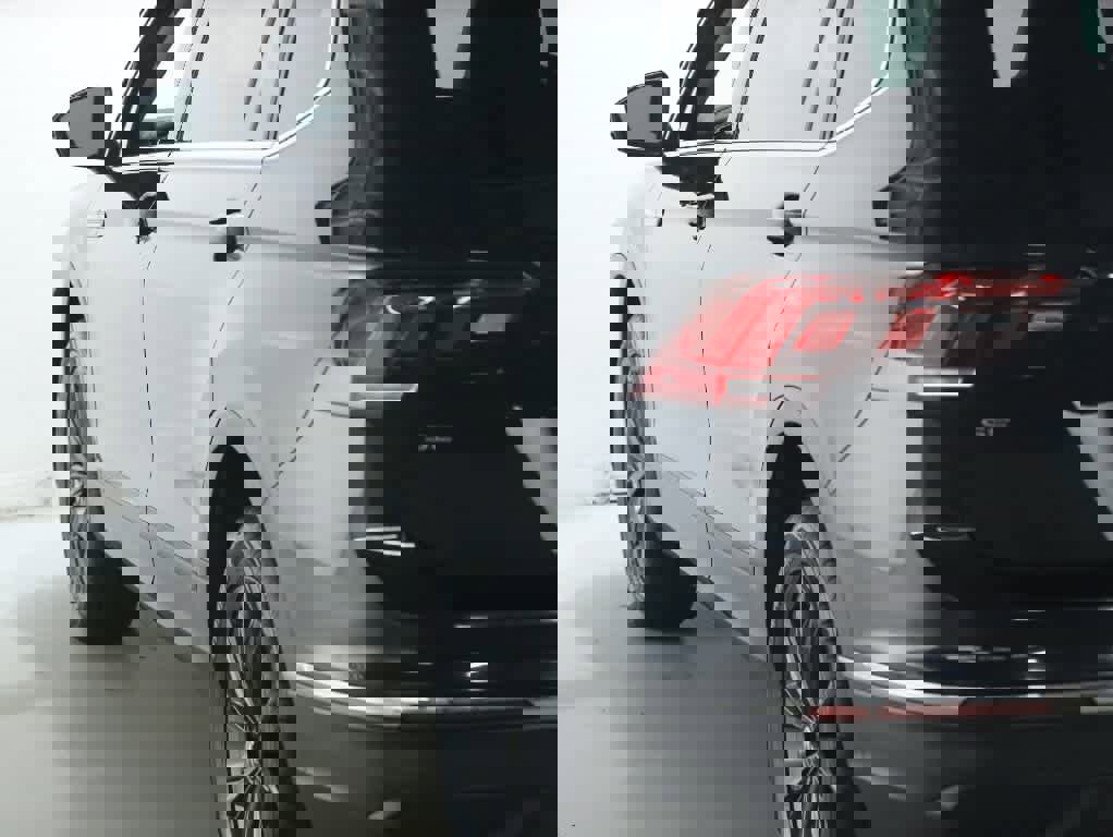 Certified 2022 Volkswagen Tiguan SE w/ Panoramic Sunroof Package image 44