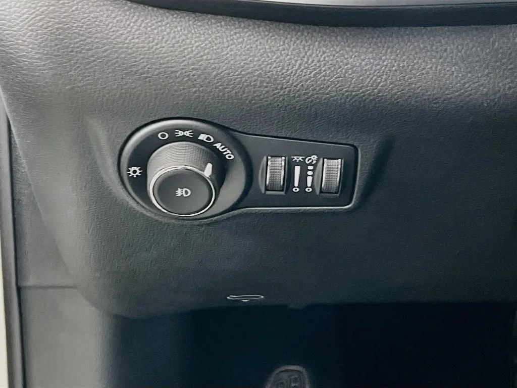 New 2026 Jeep Compass Limited AWD/4WD image 11