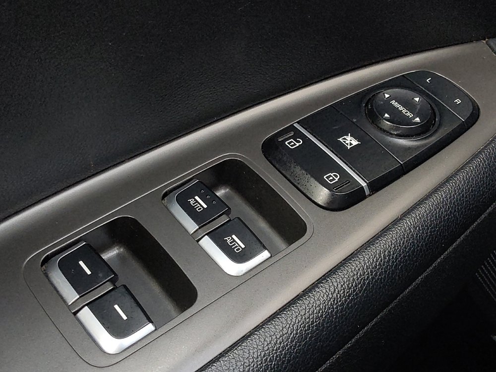 Used 2019 Kia Optima S FWD image 27