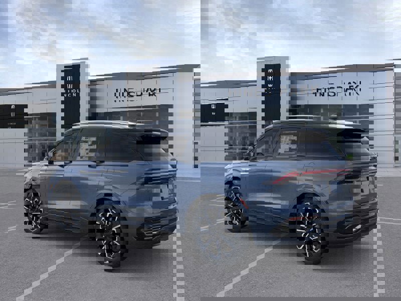 New 2026 Lincoln Nautilus Reserve image 4