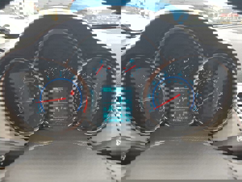 Used 2015 Chevrolet Cruze LT image 15