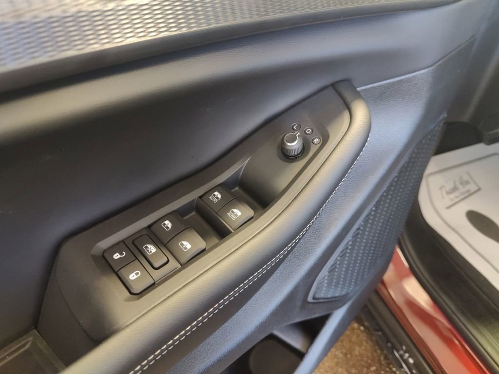 New 2025 Jeep Grand Cherokee Altitude image 19