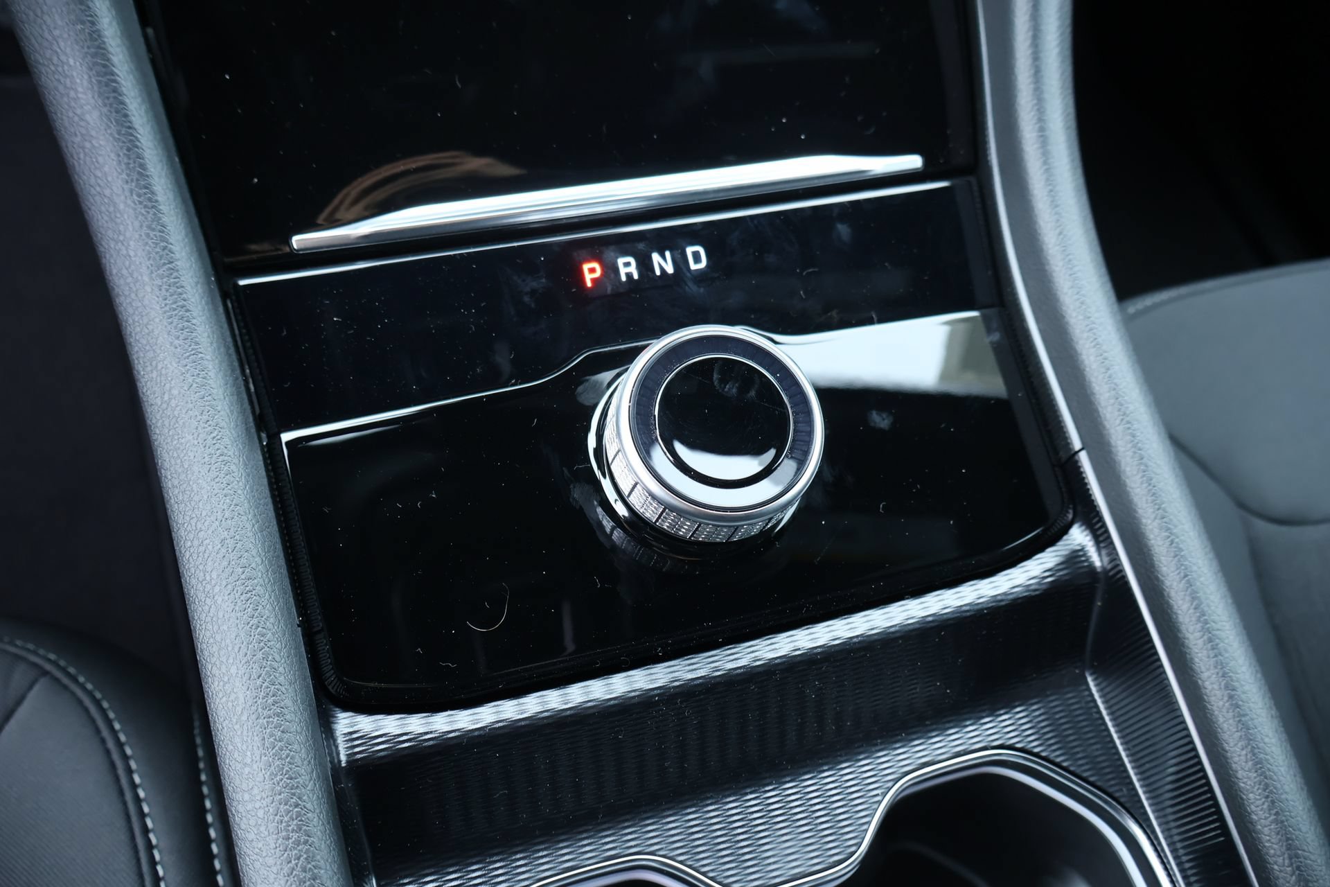New 2026 Jeep Grand Cherokee Laredo X RWD image 8