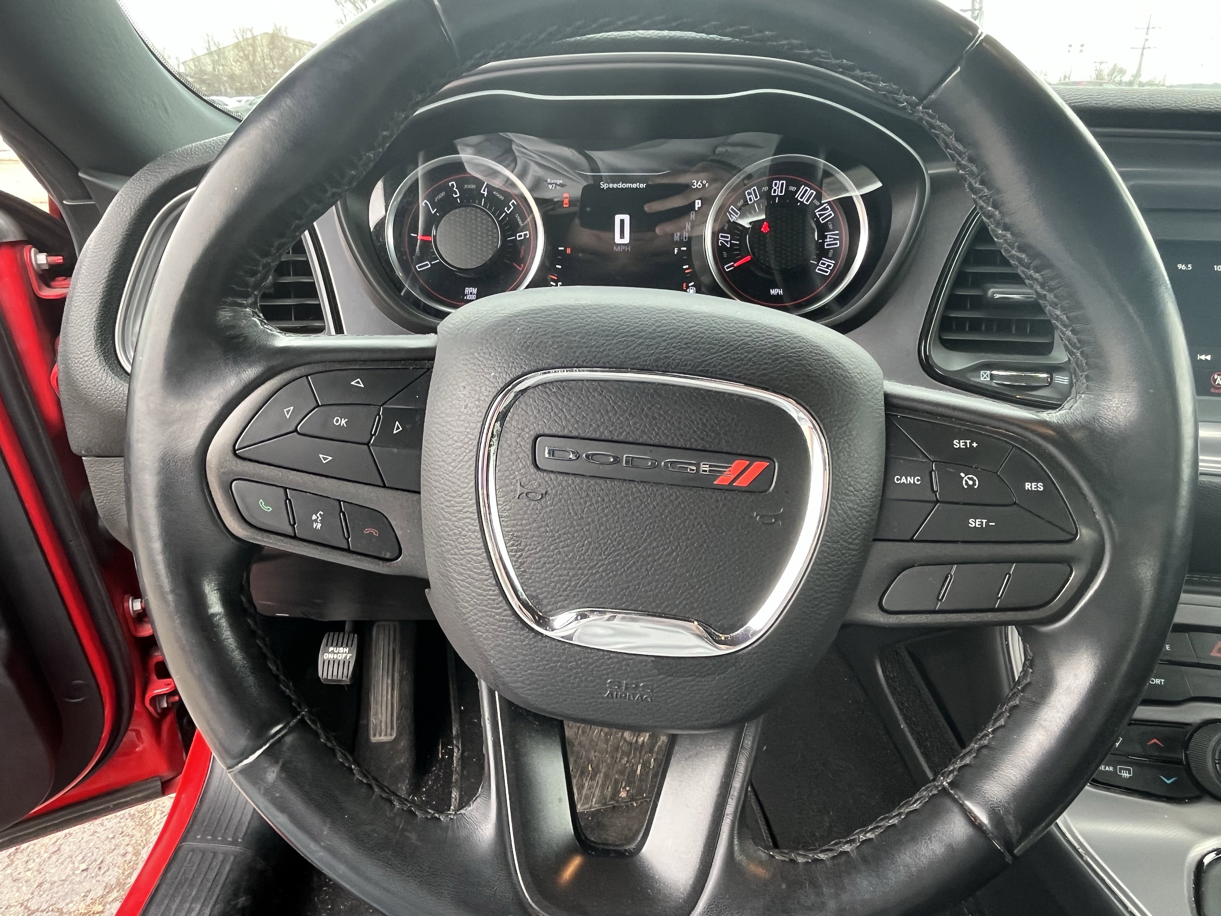 Used 2023 Dodge Challenger SXT image 9