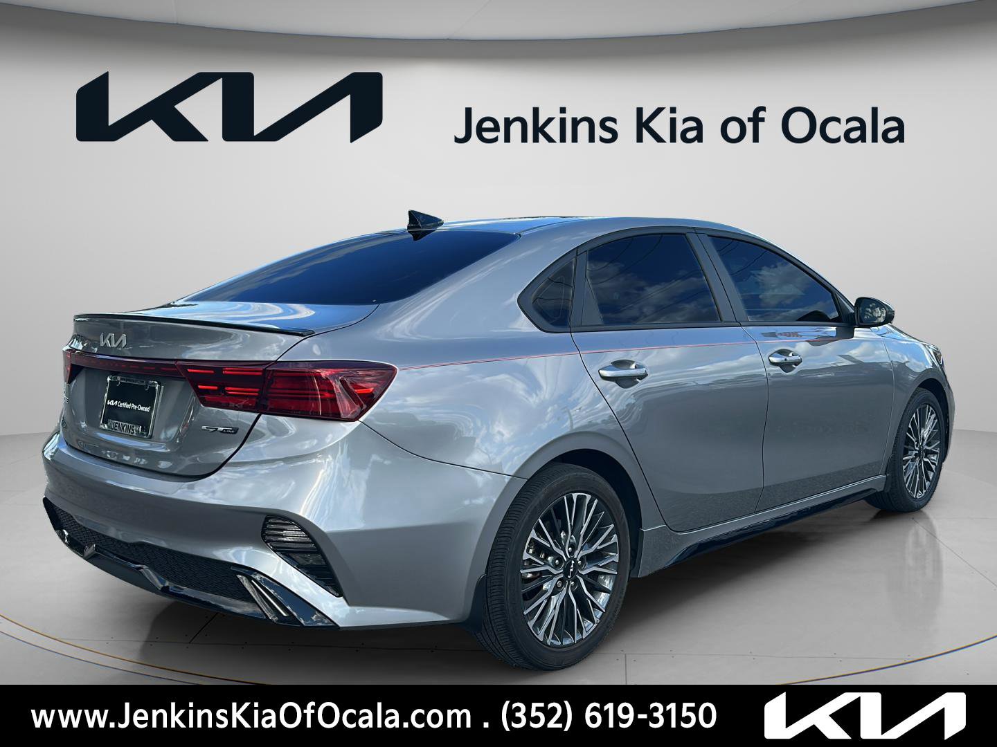 Certified 2024 Kia Forte GT-Line FWD image 3