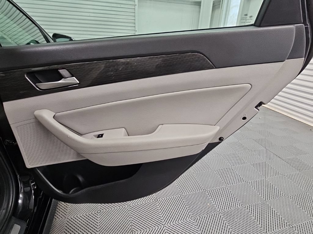 Used 2018 Hyundai Sonata Limited FWD image 41